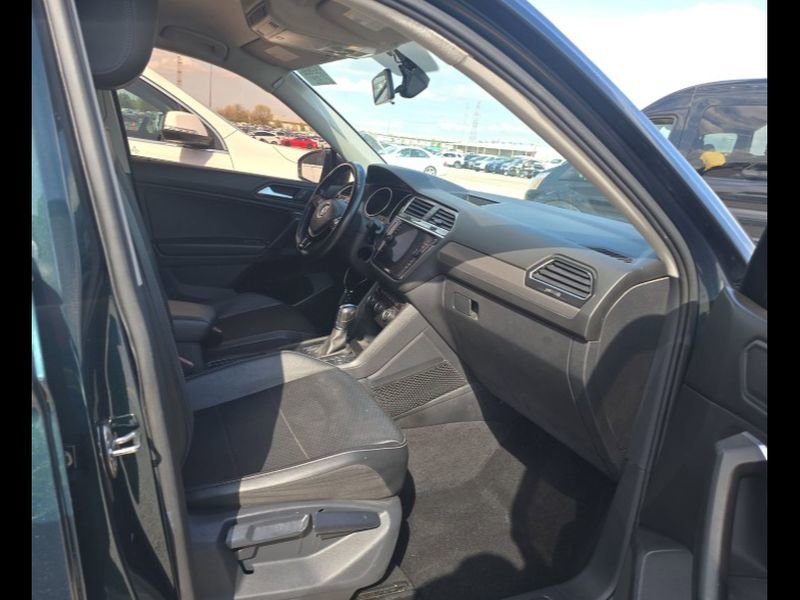 Used 2019 Volkswagen Tiguan SE image 17