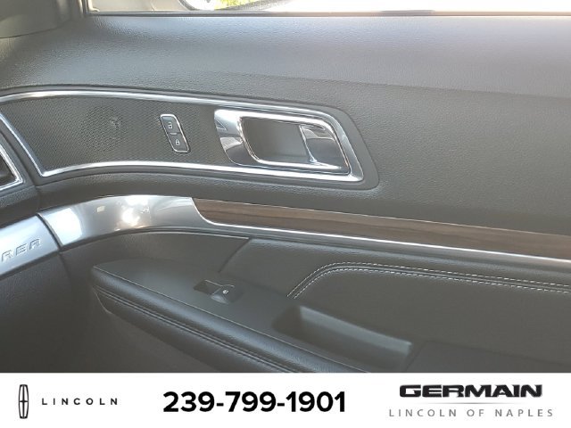 Used 2019 Ford Explorer Limited w/ Ford Safe & Smart Package FWD image 28