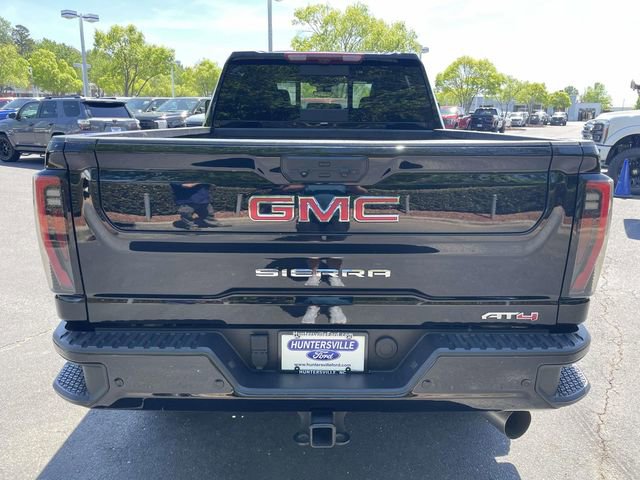Used 2025 GMC Sierra 2500 AT4 w/ AT4 Premium Plus Package AWD/4WD image 5