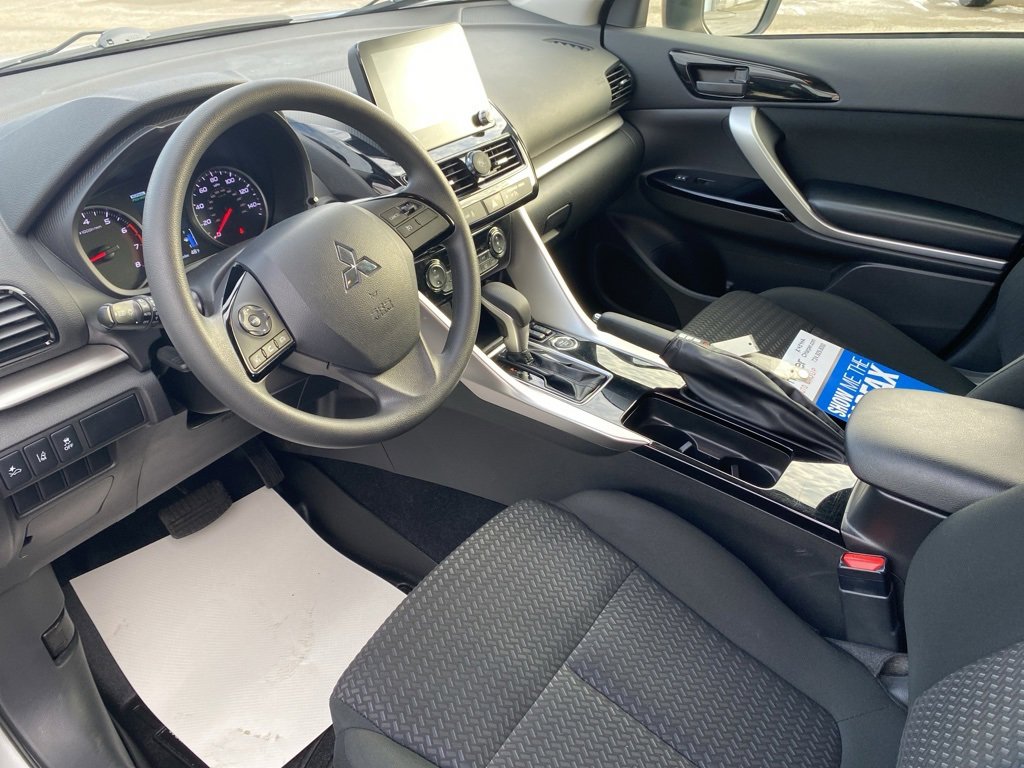 Used 2024 Mitsubishi Eclipse Cross LE image 20