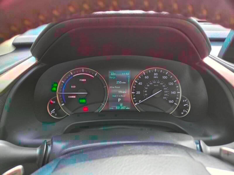 Used 2022 Lexus RX 450h AWD w/ Premium Package image 40