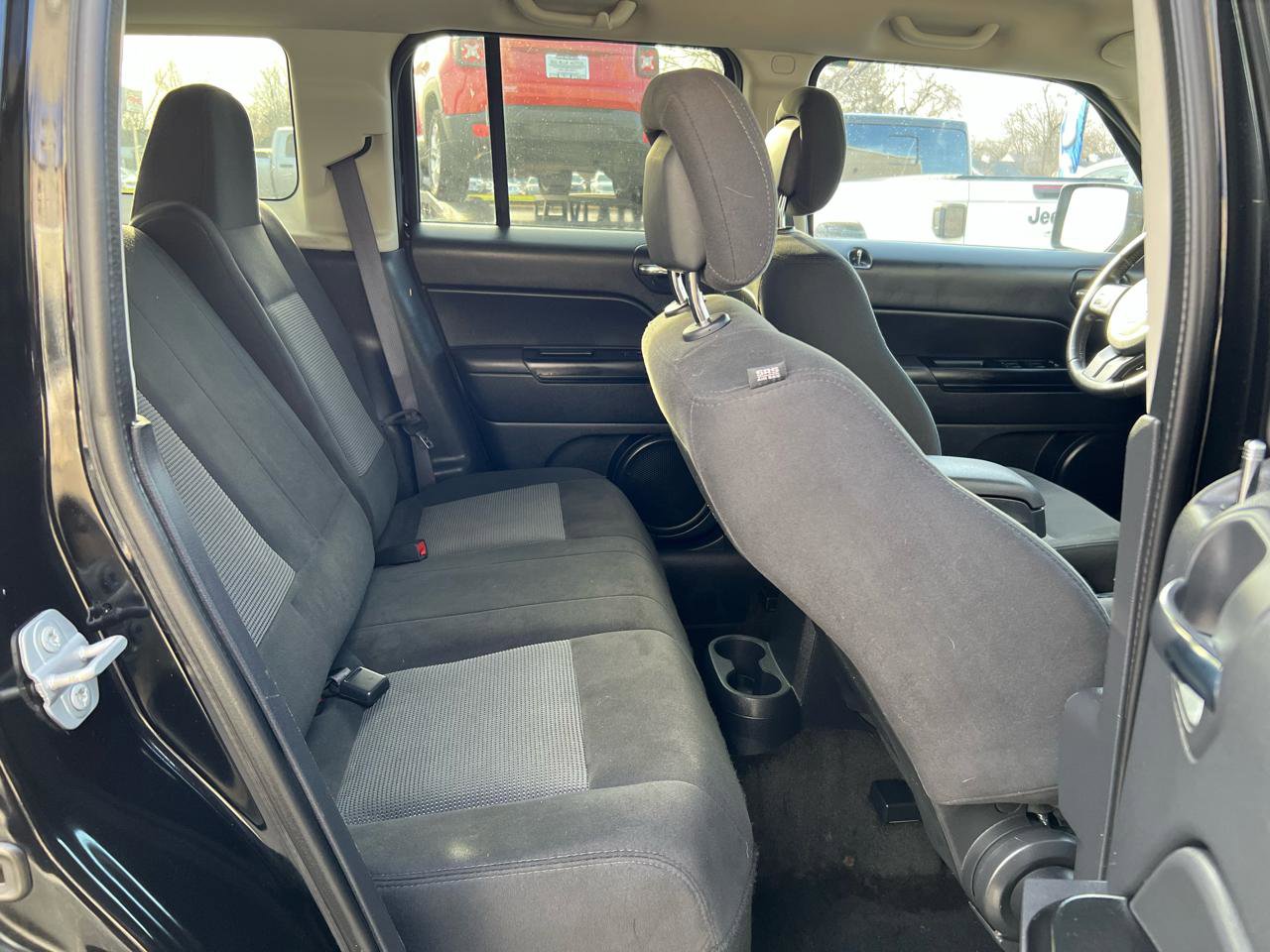 Used 2017 Jeep Patriot Latitude image 14