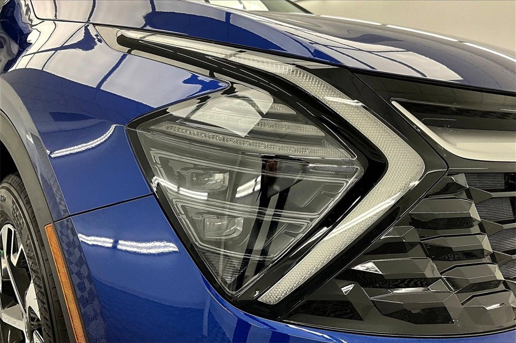 Used 2024 Kia Sportage EX image 29