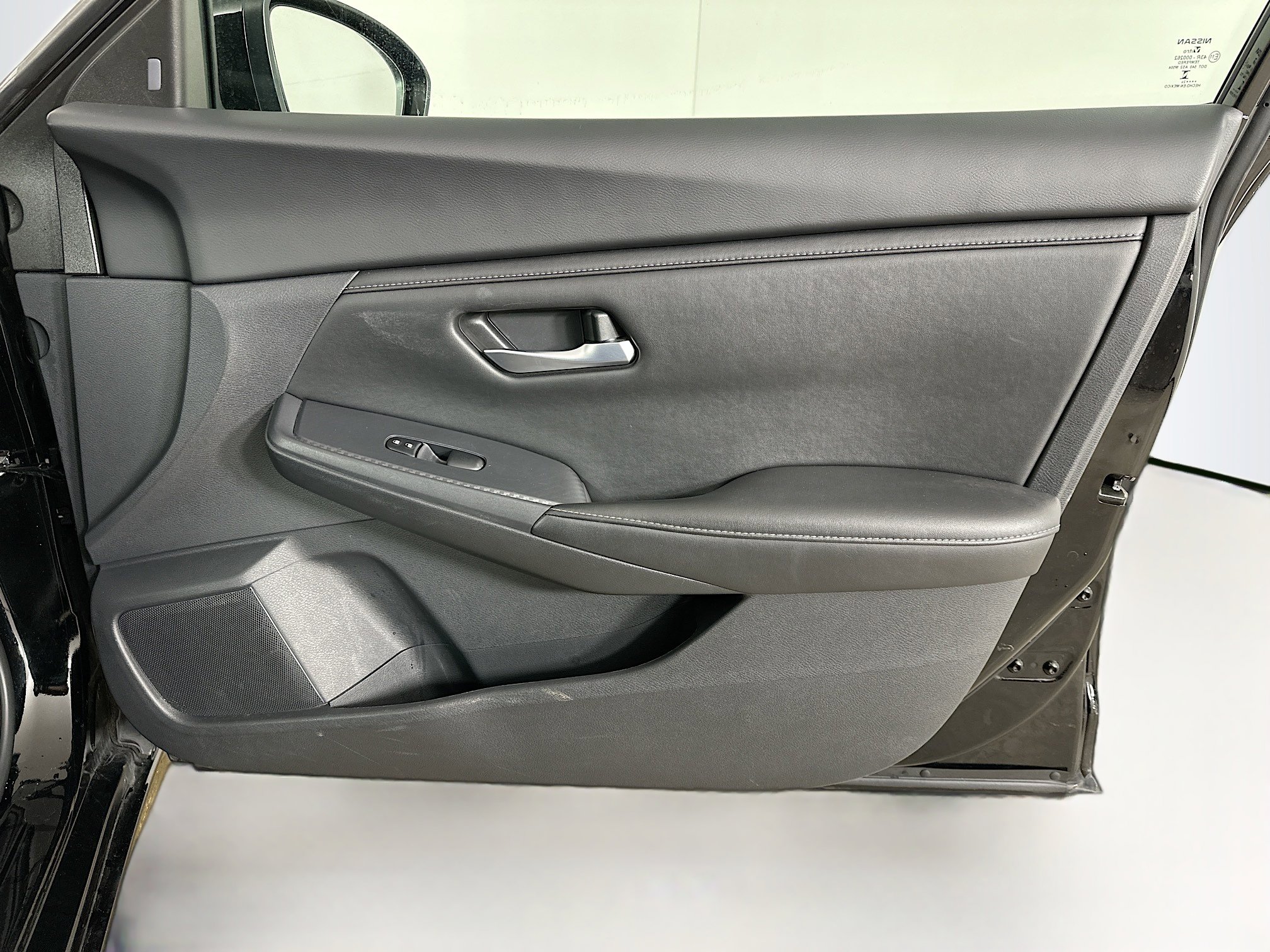 Used 2024 Nissan Sentra SV image 30