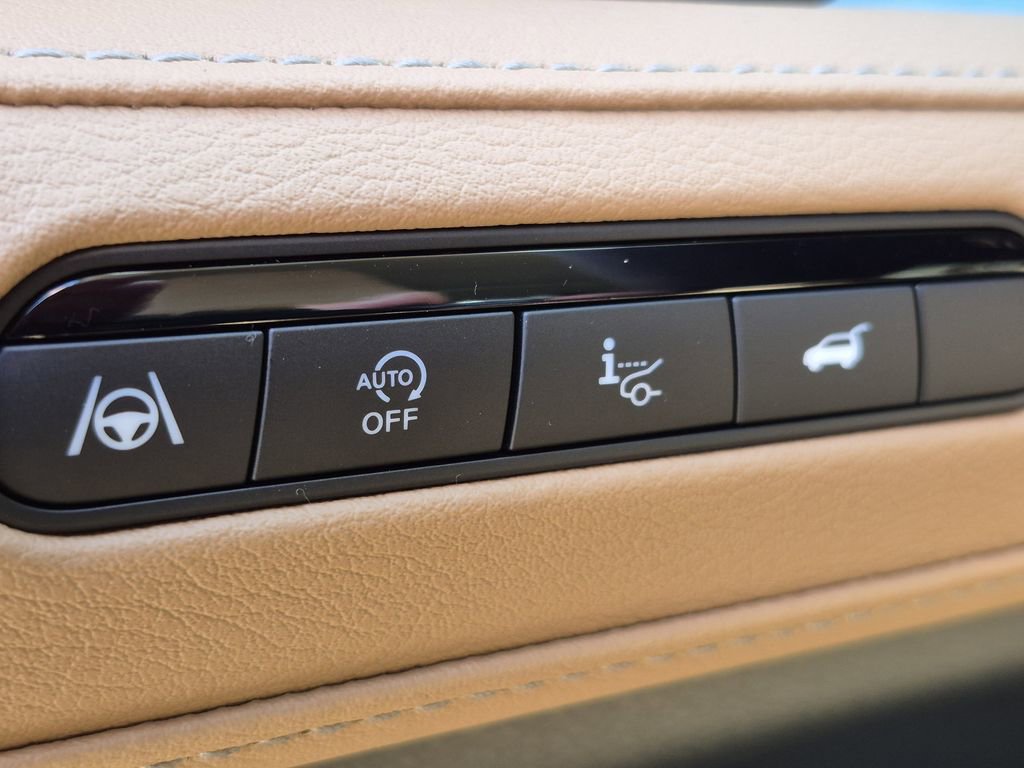 New 2026 INFINITI QX80 Luxe w/ Cargo Package image 6