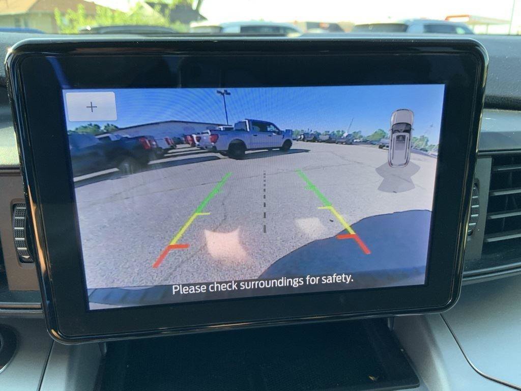 Used 2022 Ford Explorer XLT image 42