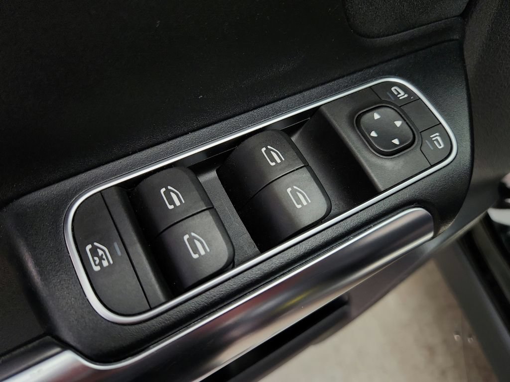 Used 2022 Mercedes-Benz GLA 35 AMG 4MATIC image 23