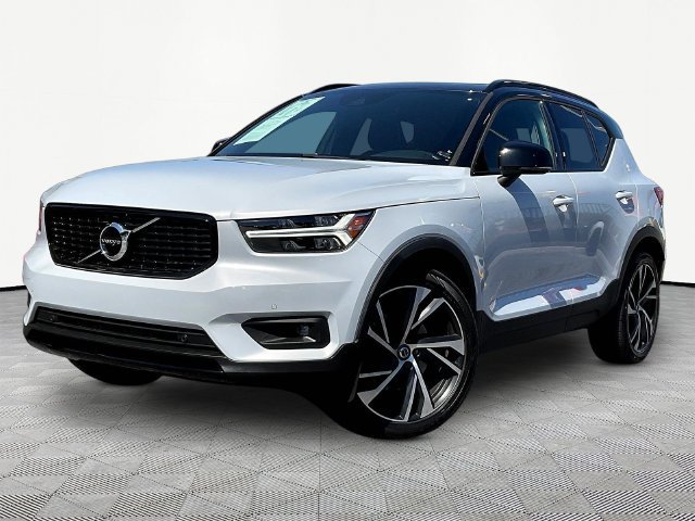 Used 2020 Volvo XC40 T5 R-Design w/ Protection Package Premier AWD/4WD image 3