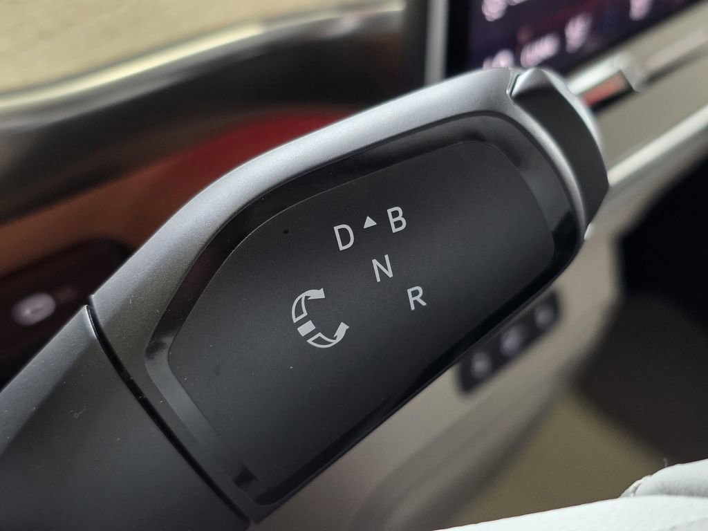 New 2025 Volkswagen ID. Buzz 1st Edition image 15