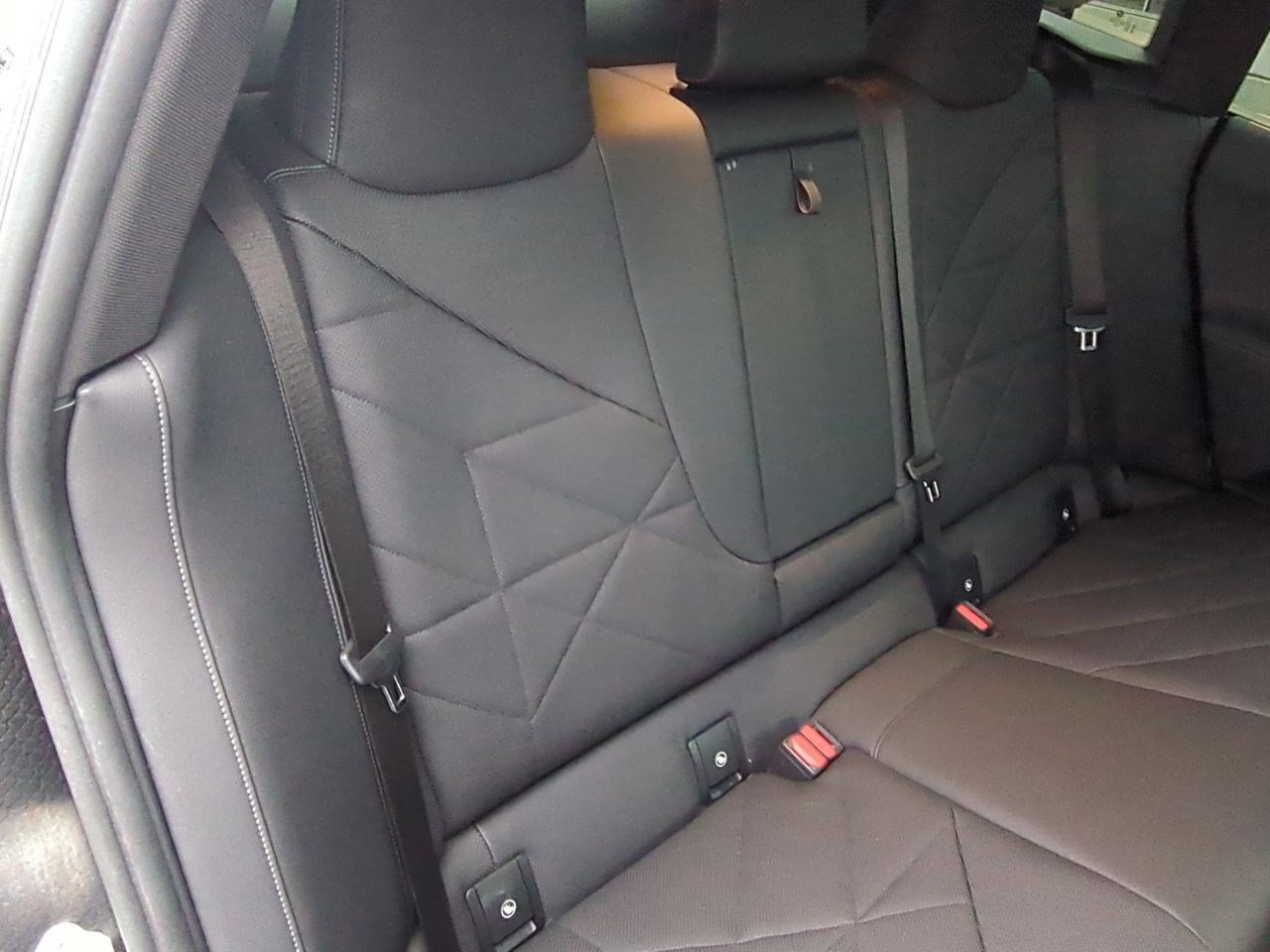 Used 2023 BMW iX xDrive50 w/ Sport Package image 25