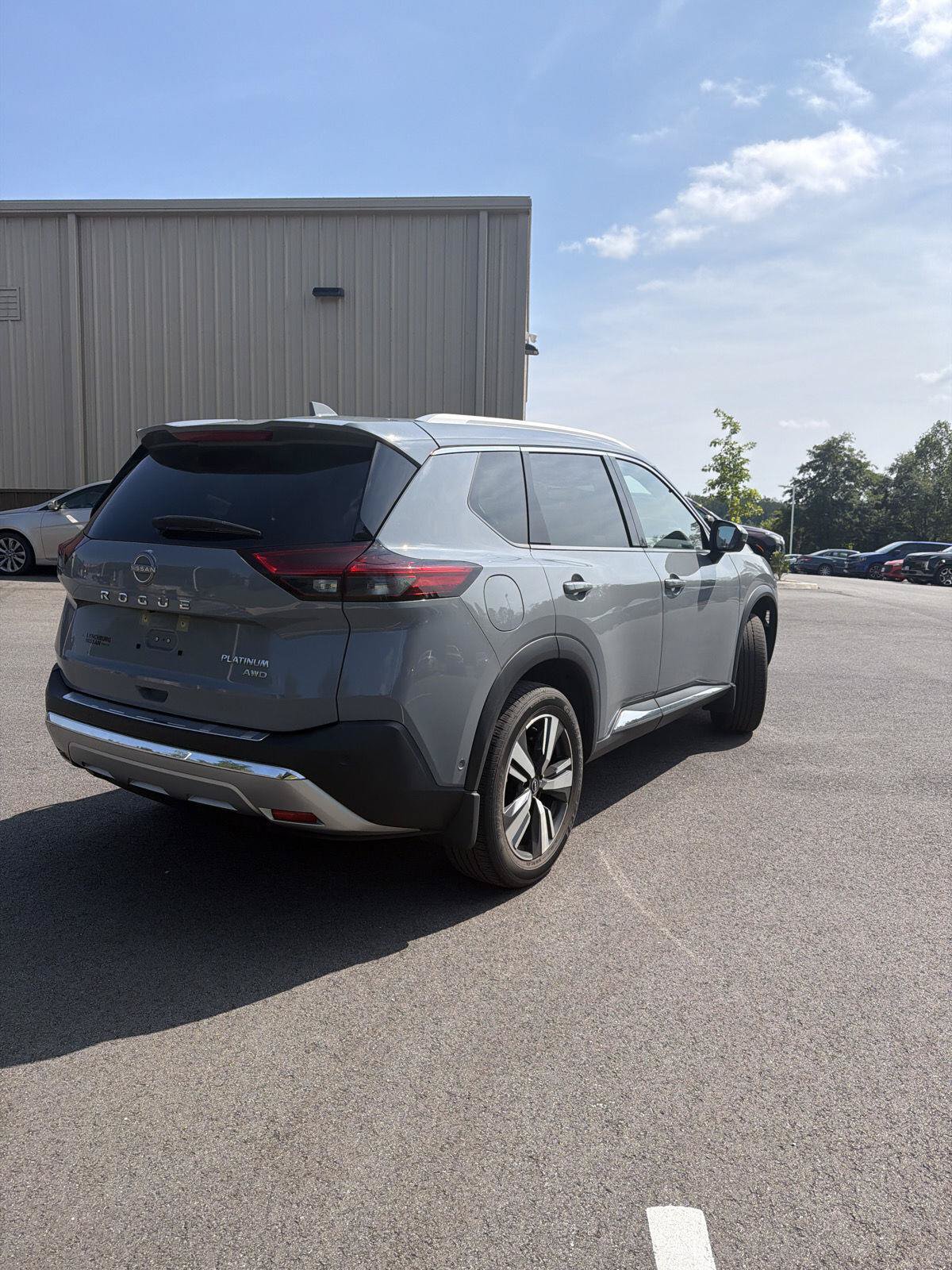 Used 2023 Nissan Rogue Platinum w/ Platinum Premium Package AWD/4WD image 5