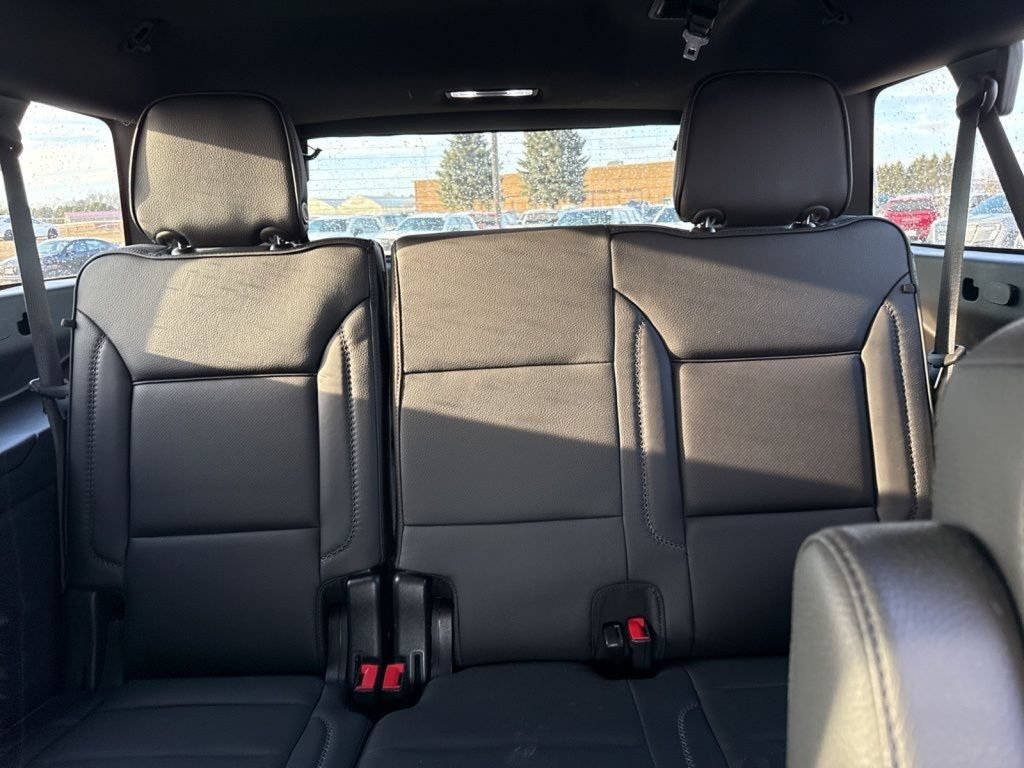 Used 2023 GMC Yukon XL Denali AWD/4WD image 45
