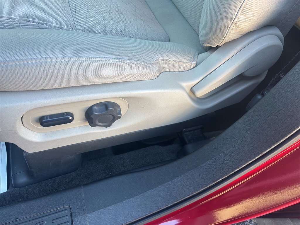 Used 2015 Ford Explorer Base image 13