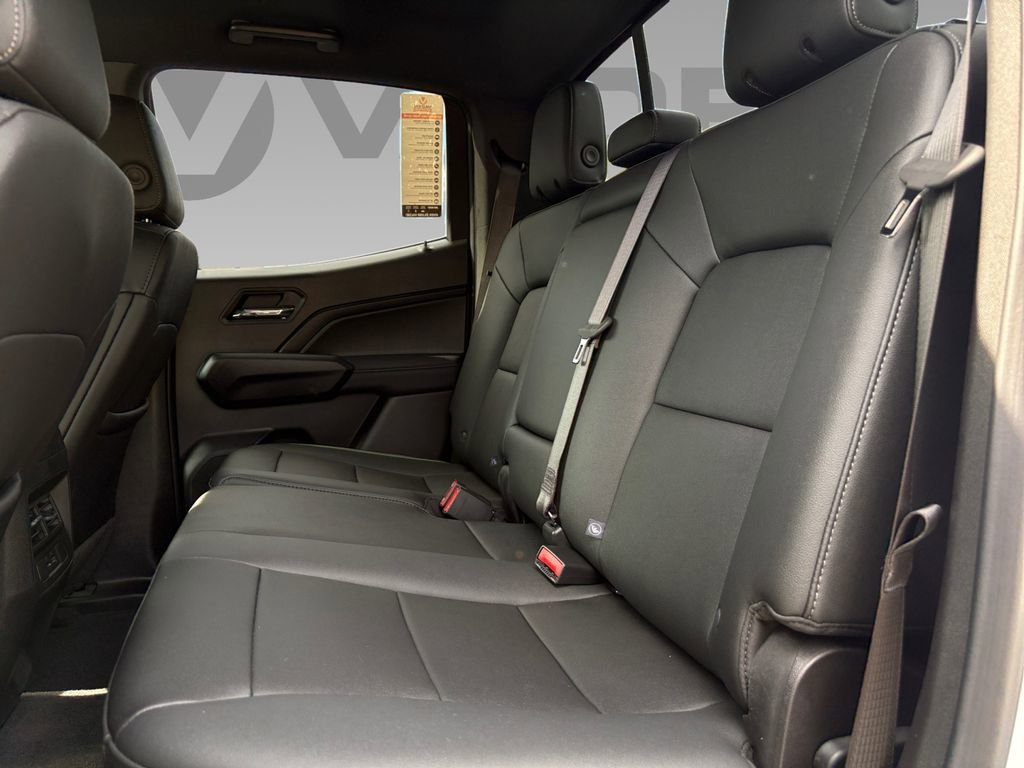 New 2025 Chevrolet Colorado LT w/ LT Convenience Package image 4