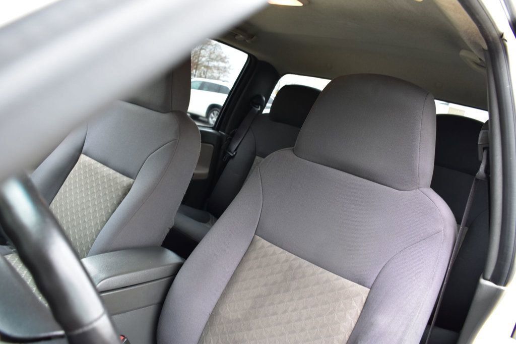 Used 2004 GMC Canyon SLE w/ Power Convenience Package image 13