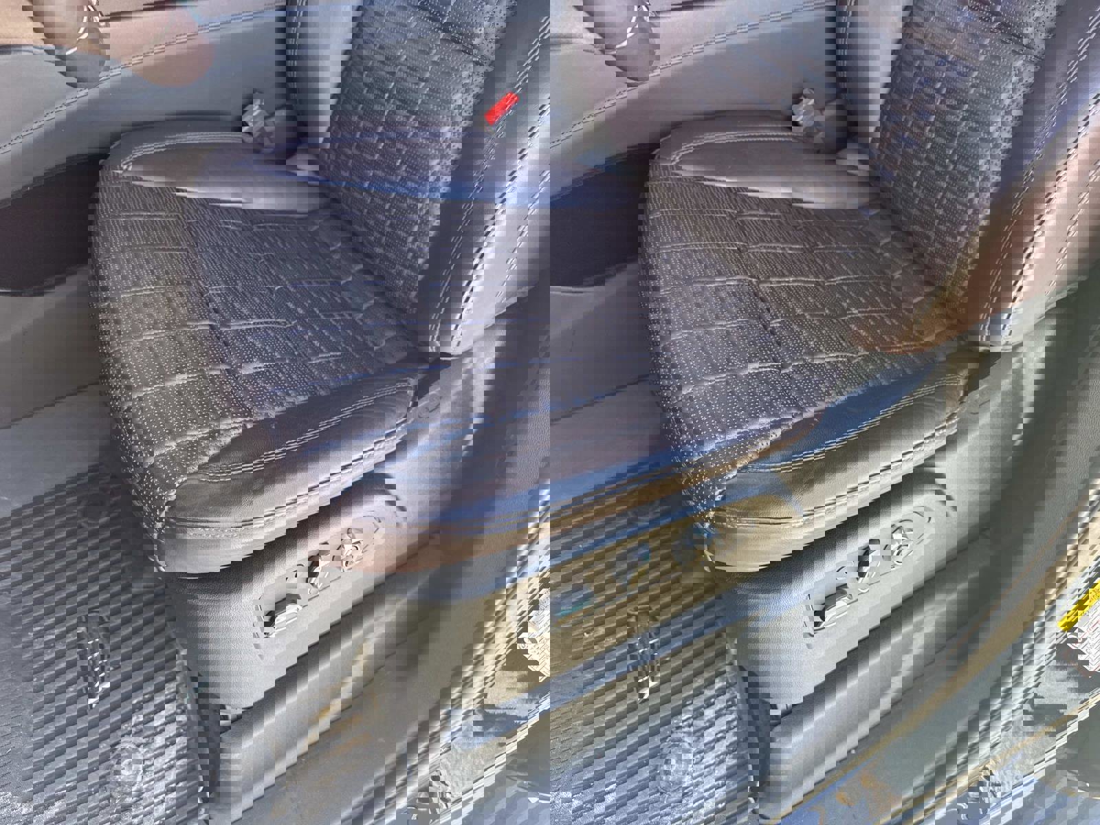 Used 2023 Cadillac Escalade ESV V w/ Heavy-Duty Trailer Package image 20