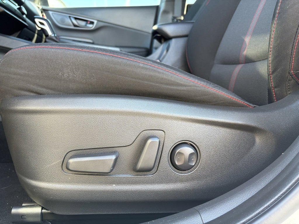 Used 2022 Hyundai Kona N Line image 11