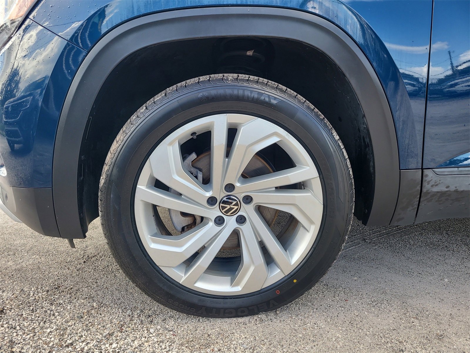 Used 2021 Volkswagen Atlas SE image 10