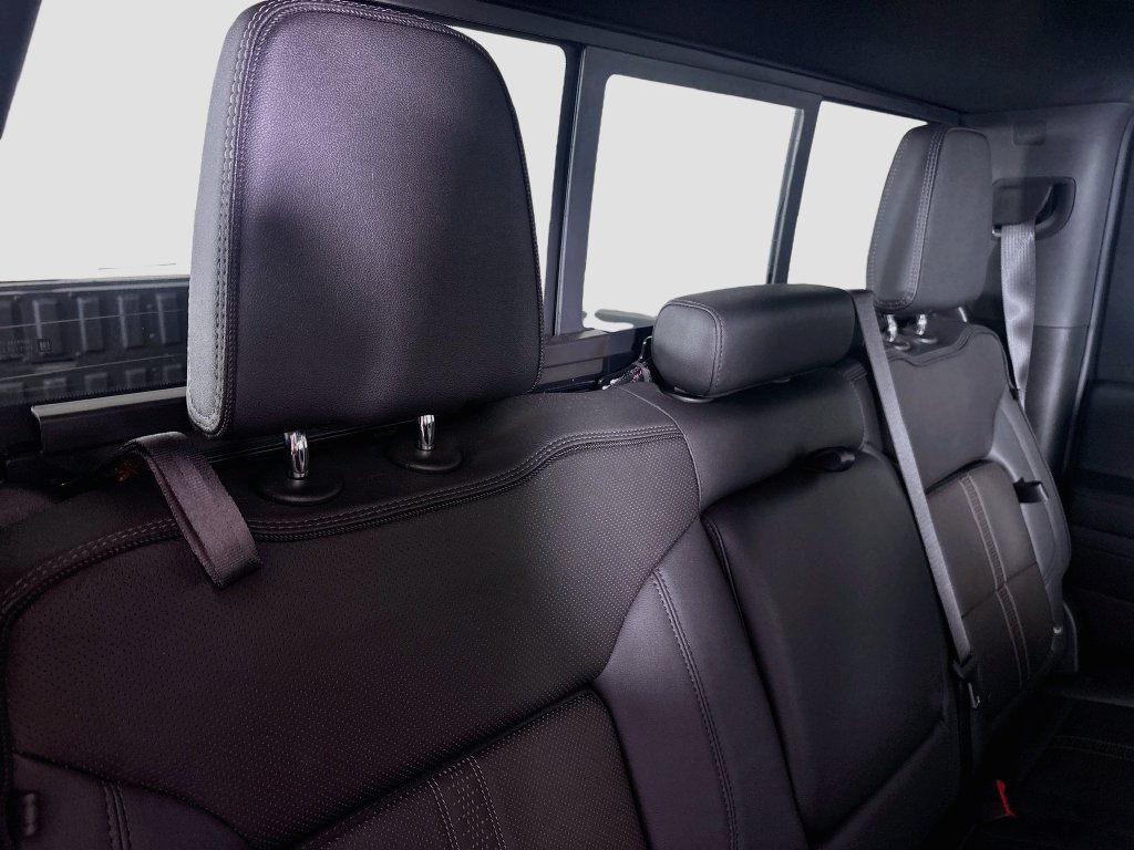 Certified 2024 Chevrolet Silverado 3500 High Country w/ Technology Package AWD/4WD image 32