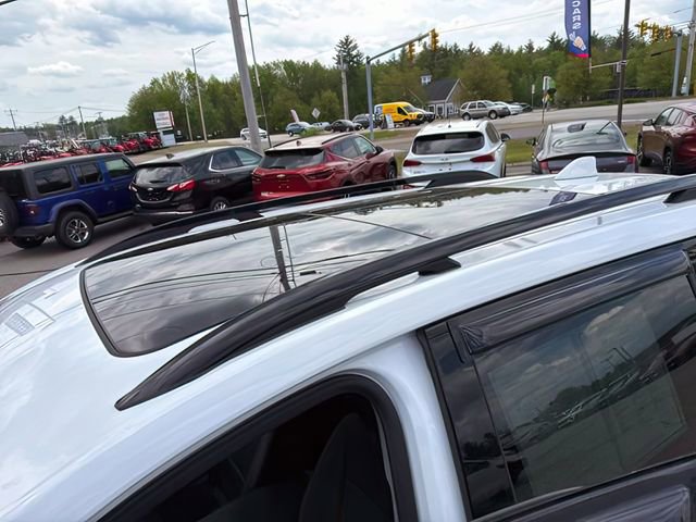 Used 2021 GMC Terrain SLT w/ Elevation Edition AWD/4WD image 16