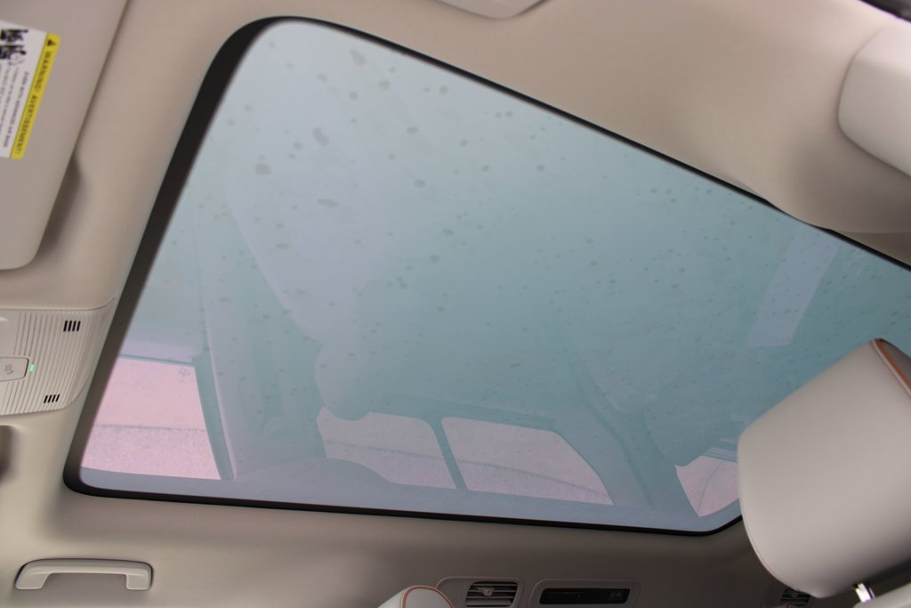 New 2025 Volkswagen ID. Buzz 1st Edition image 16