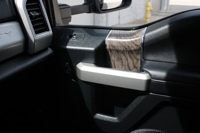Used 2019 Ford F350 Lariat w/ Lariat Ultimate Package AWD/4WD image 21