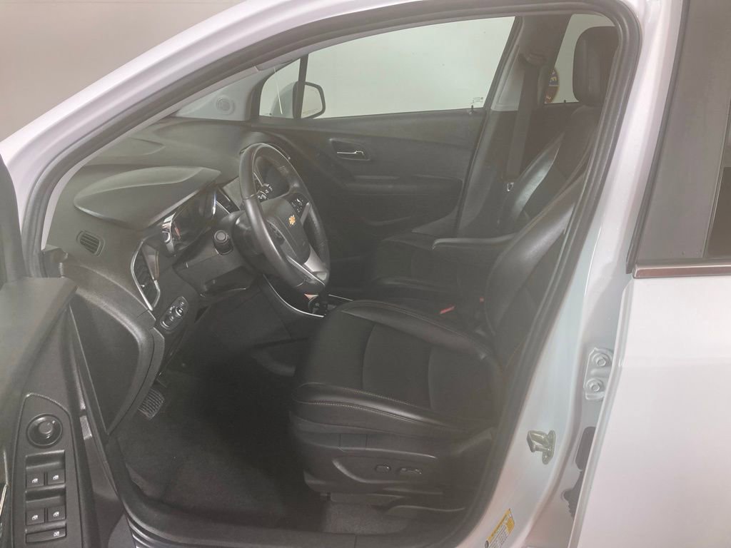 Used 2020 Chevrolet Trax Premier image 11