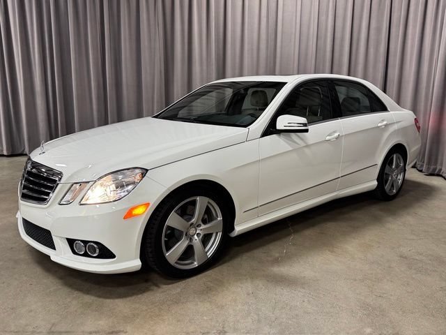 Used 2010 Mercedes-Benz E 350 4MATIC Sedan image 3