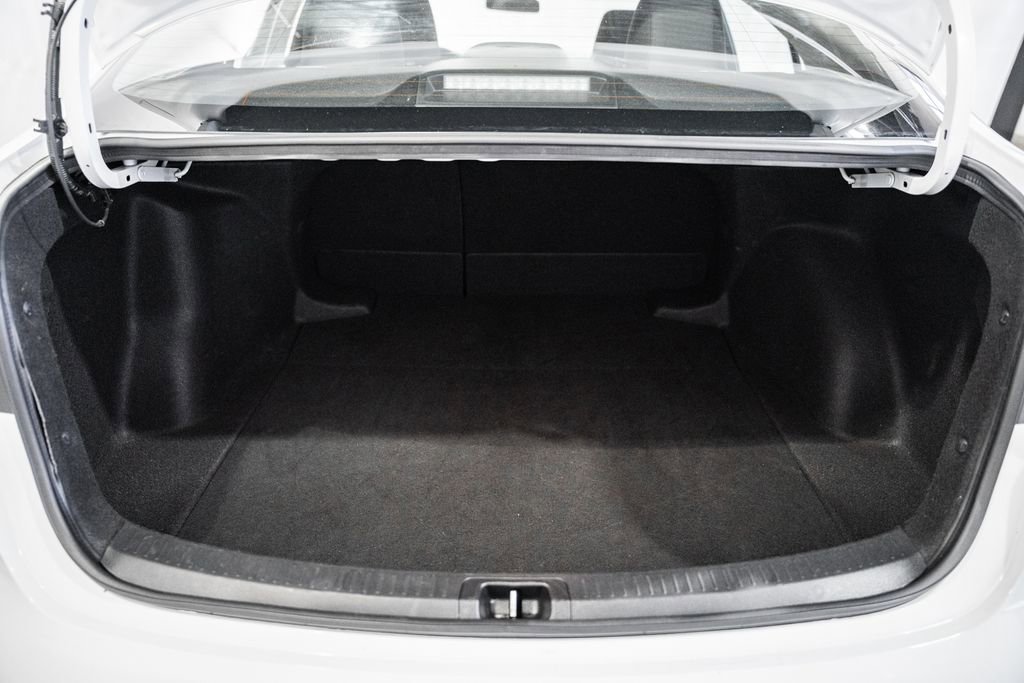 Used 2024 Toyota Corolla LE image 8