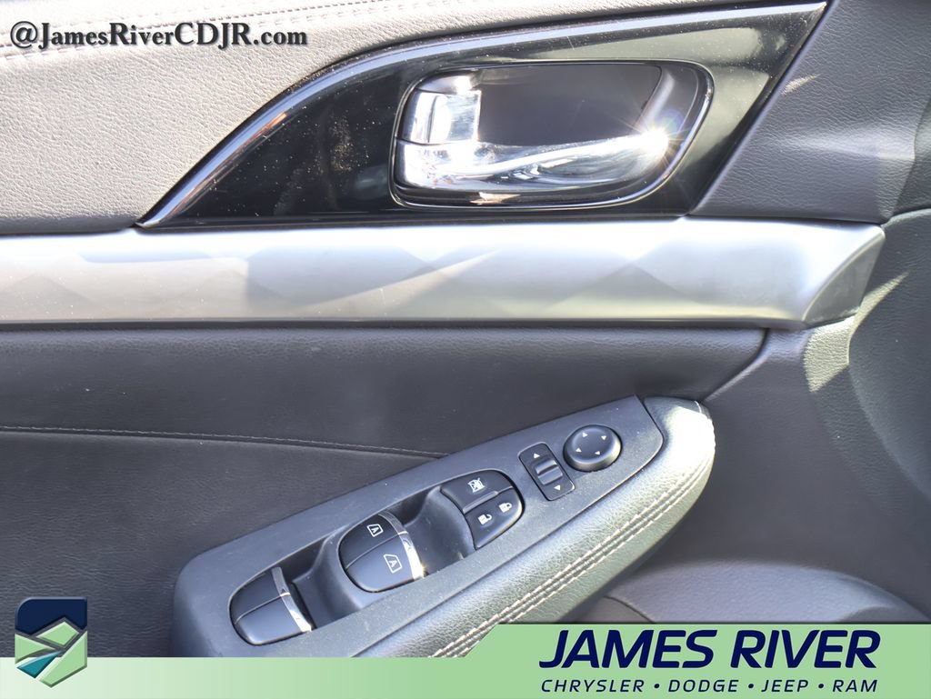 Used 2020 Nissan Maxima 3.5 SV w/ Floor Mat Group FWD image 21