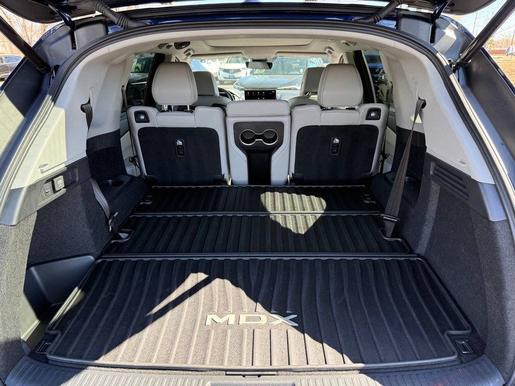 Used 2024 Acura MDX SH-AWD w/ Technology Package image 18