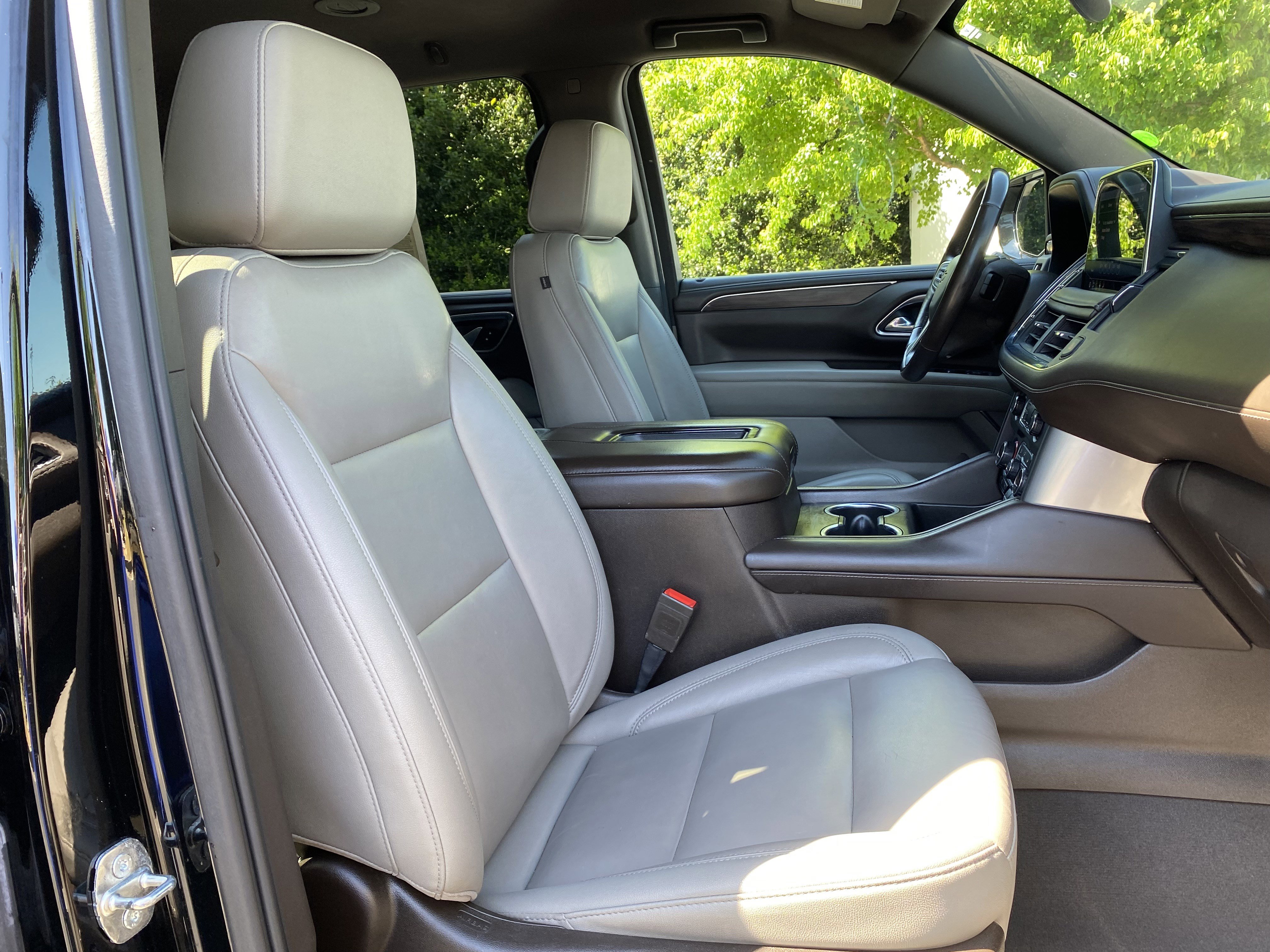 Used 2021 Chevrolet Suburban Z71 w/ Z71 Off-Road Package AWD/4WD image 34