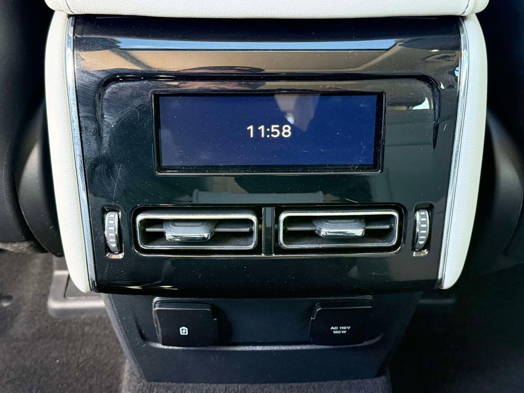 Used 2025 Lincoln Aviator Reserve AWD/4WD image 21