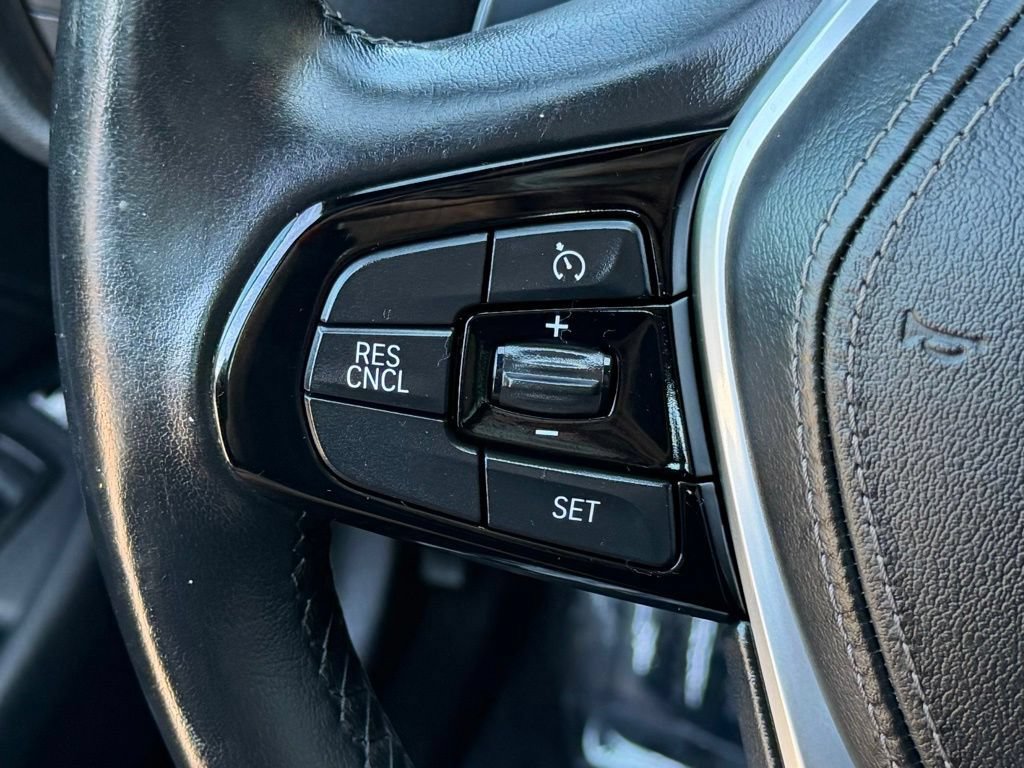 Used 2018 BMW 530e xDrive AWD/4WD image 35