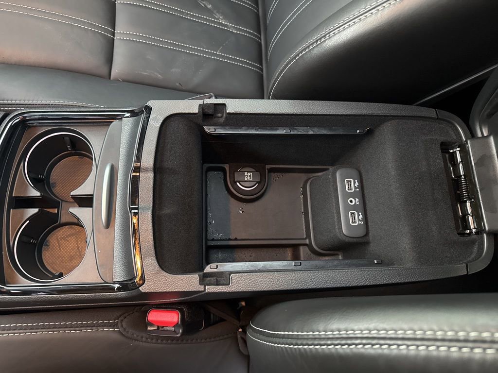 Used 2022 Chrysler 300 S w/ Safetytec Plus Group image 30