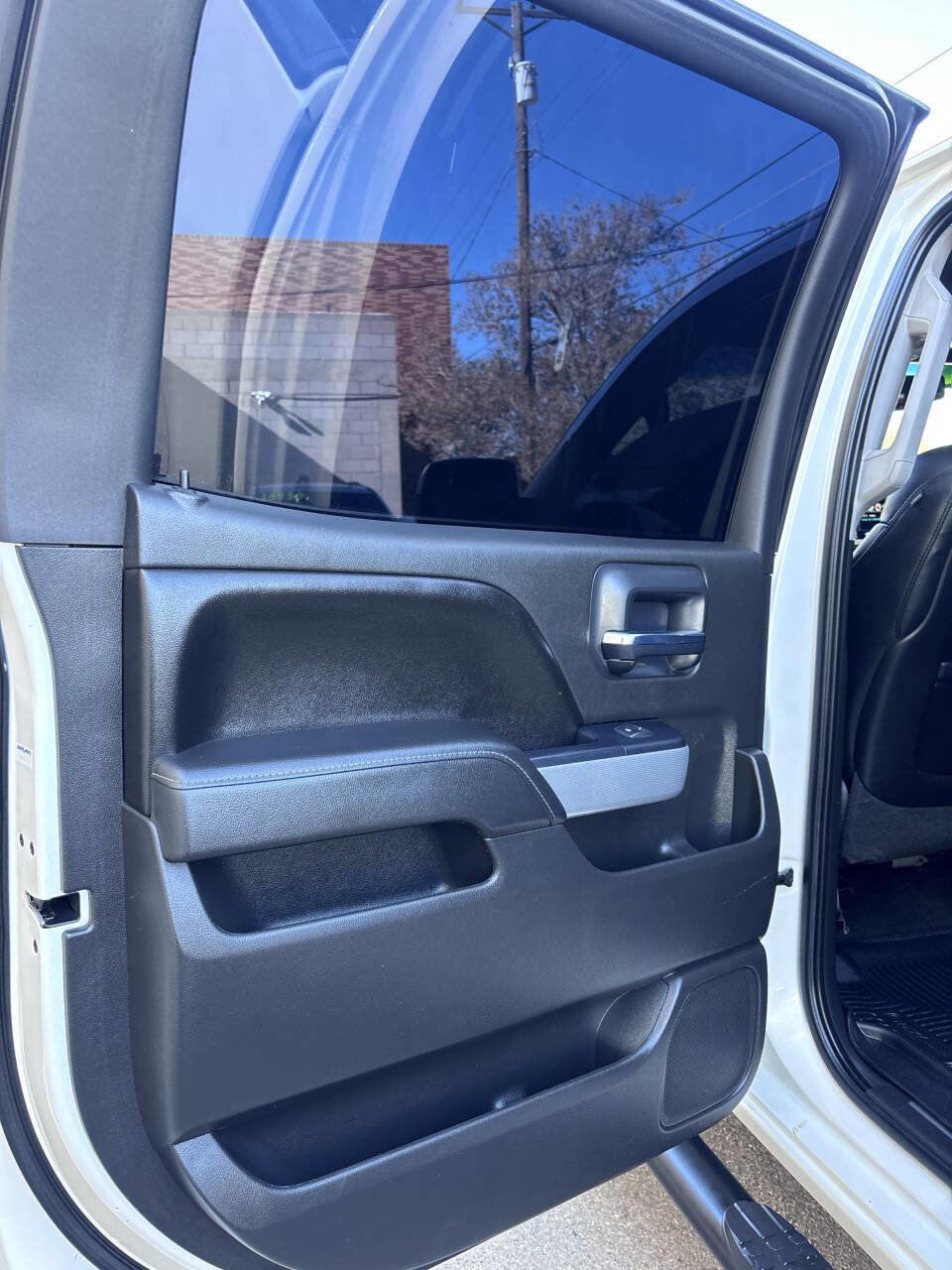 Used 2015 Chevrolet Silverado 1500 LTZ Z71 w/ Custom Sport Edition image 23