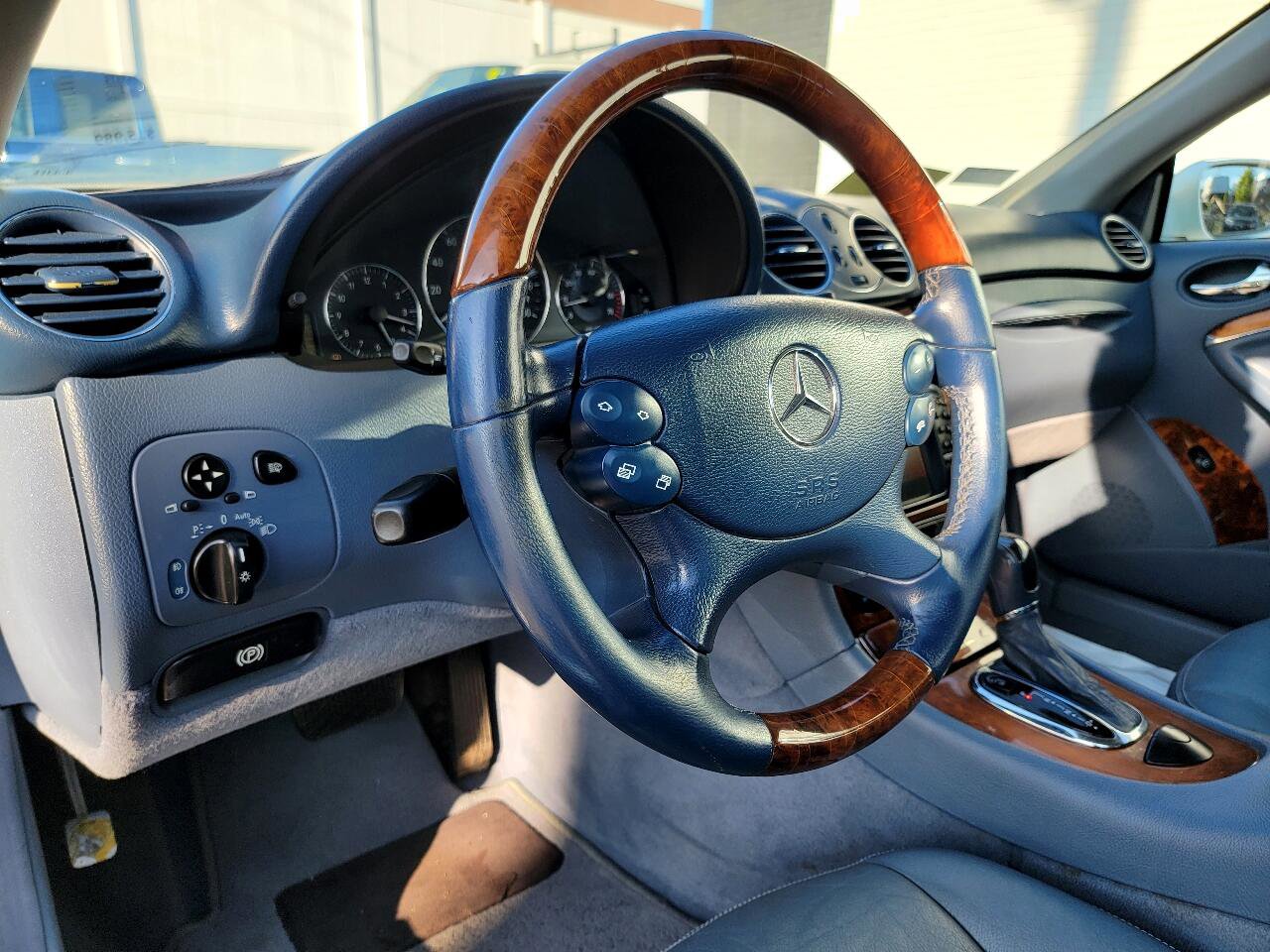 Used 2004 Mercedes-Benz CLK 500 Cabriolet image 18