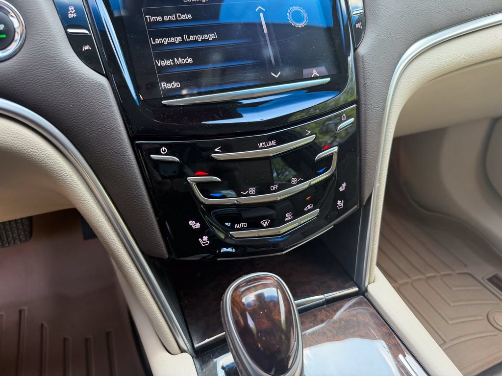Used 2016 Cadillac XTS Premium FWD image 33