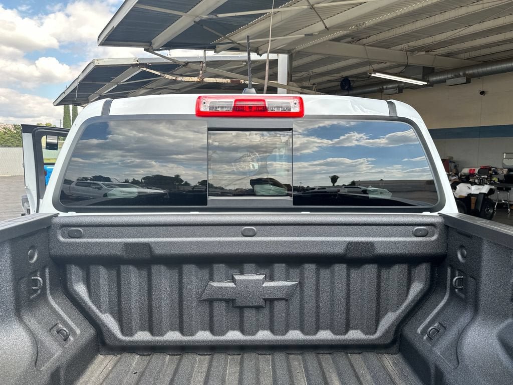 New 2026 Chevrolet Colorado ZR2 w/ Technology Package AWD/4WD image 35
