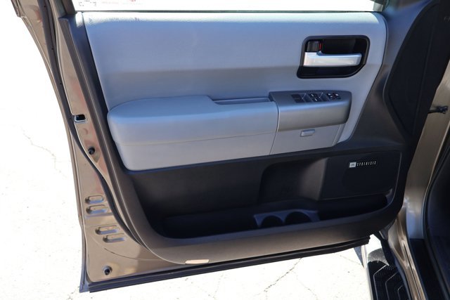 Used 2014 Toyota Sequoia Limited image 12
