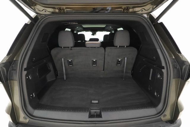 Certified 2024 Chevrolet Traverse LT w/ Enhanced Driving Package image 21
