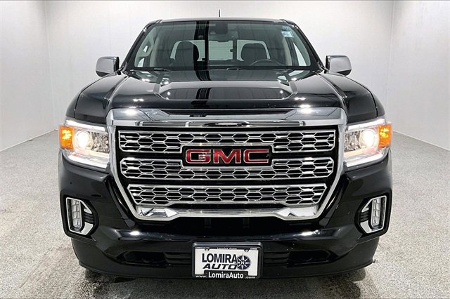 Used 2022 GMC Canyon Denali image 2