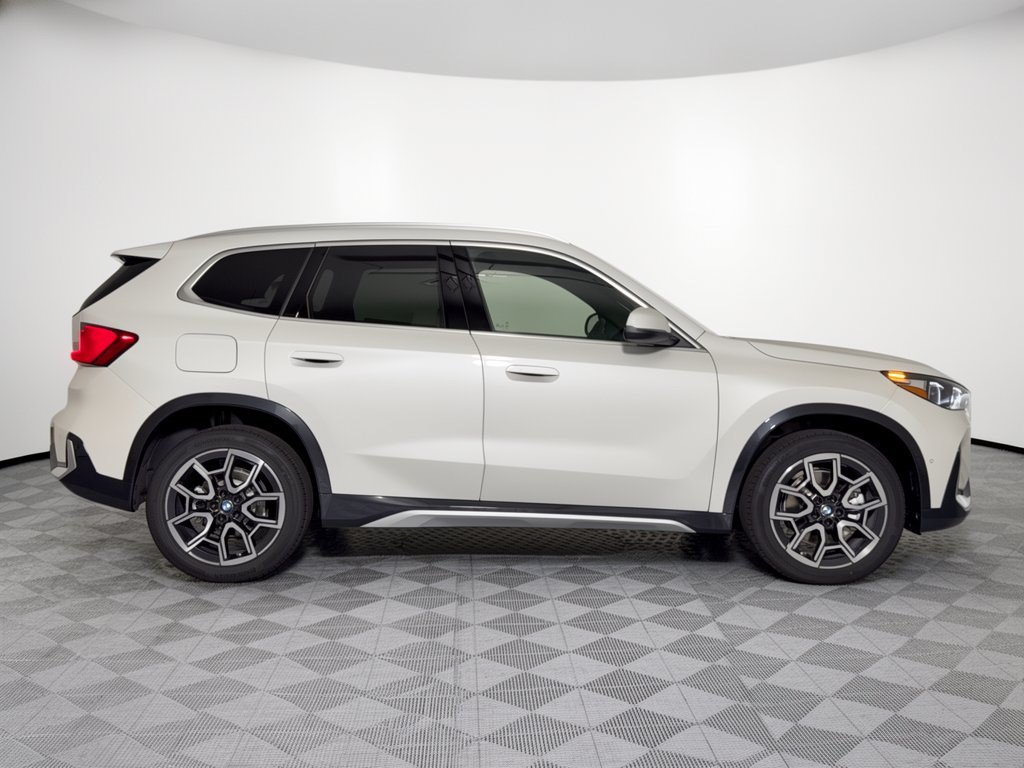 New 2027 BMW X1 xDrive28i AWD/4WD image 8