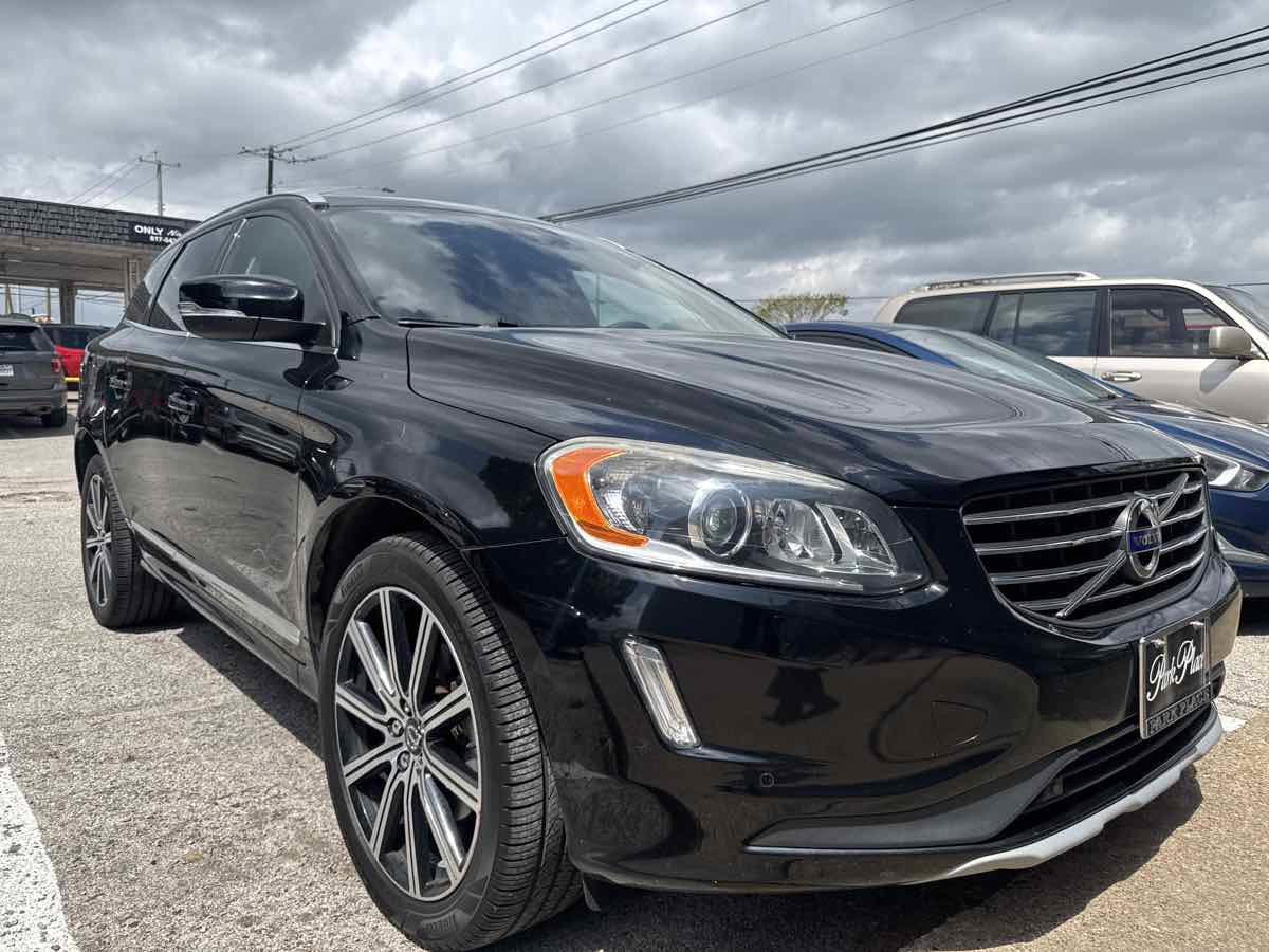 Used 2017 Volvo XC60 T6 Inscription w/ Preferred Option Package image 3