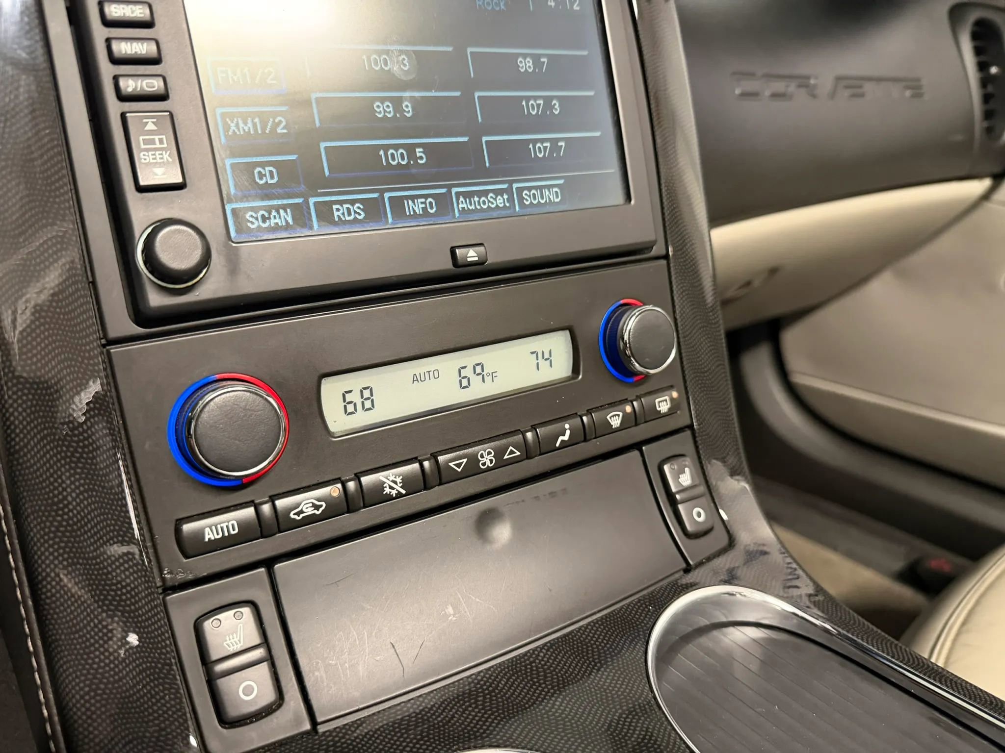 Used 2010 Chevrolet Corvette Grand Sport w/ Preferred Equipment Group image 16