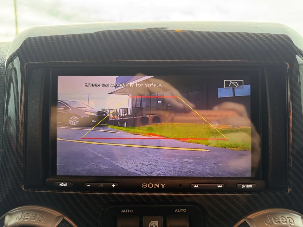 Used 2017 Jeep Wrangler Unlimited Sahara AWD/4WD image 49