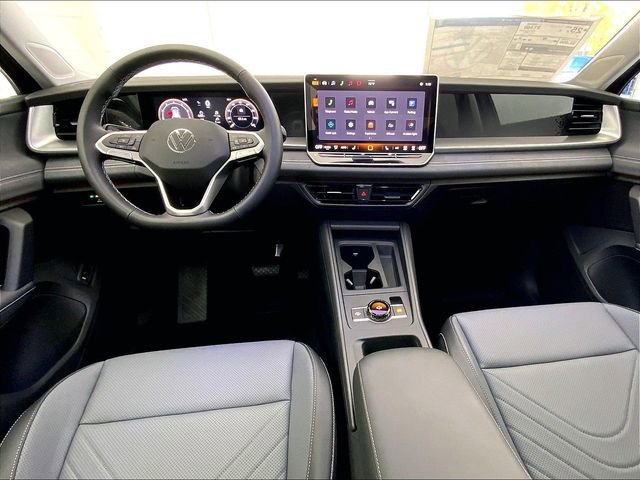 New 2026 Volkswagen Tiguan SE image 6