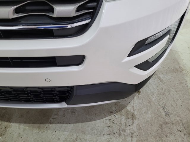 Used 2017 Ford Explorer XLT w/ Equipment Group 202A image 12