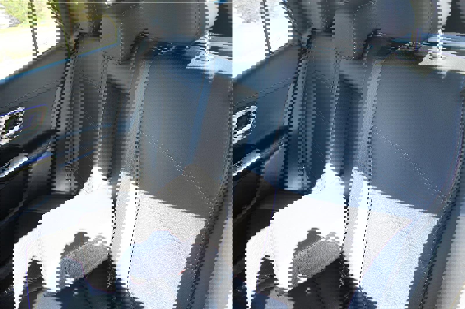 Used 2024 Mercedes-Benz GLC 300 4MATIC image 44