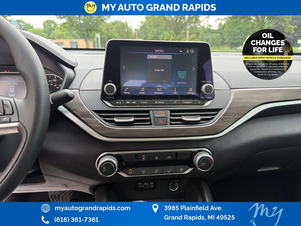 Used 2025 Nissan Altima 2.5 SV FWD image 20